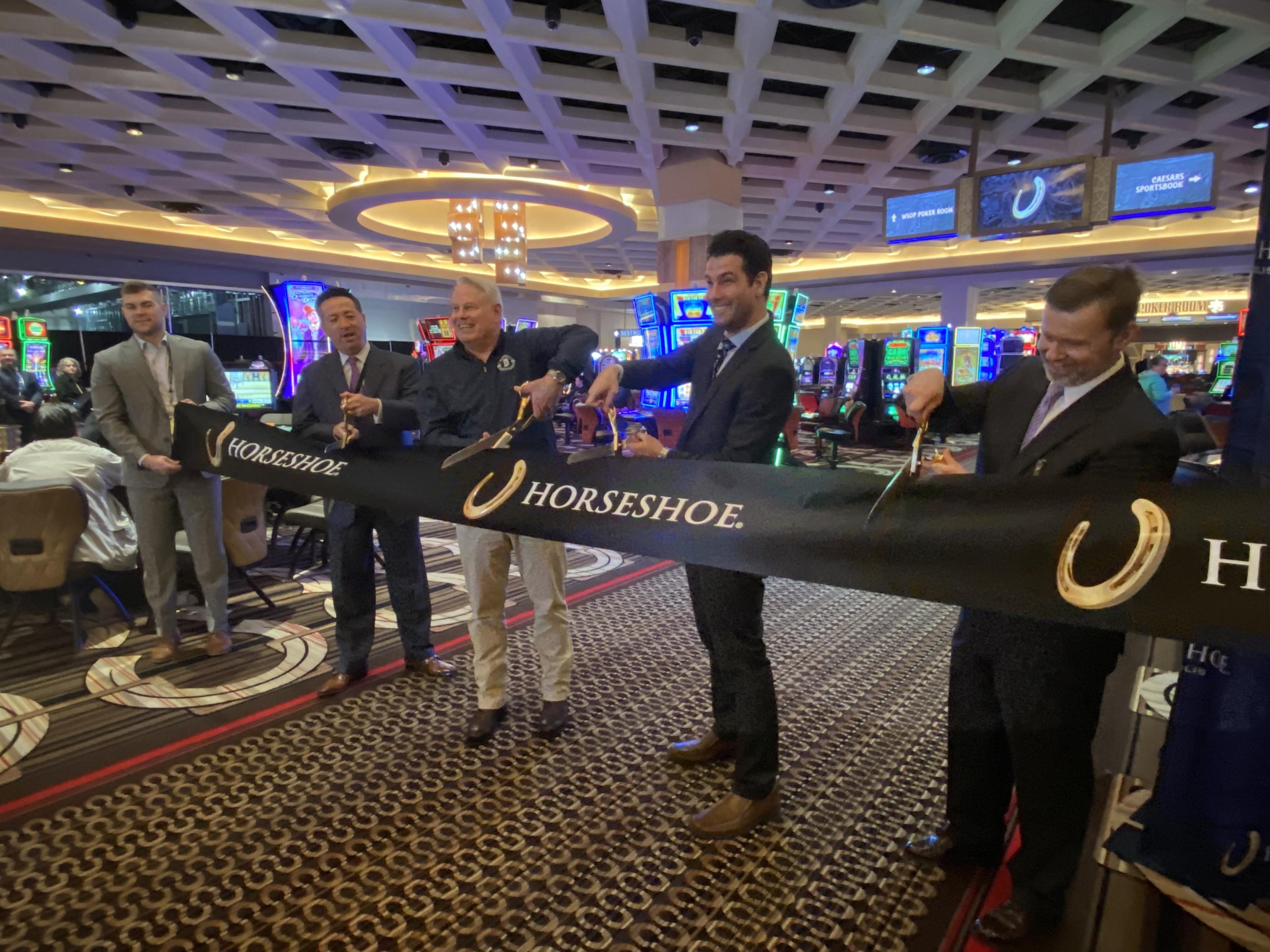 Horseshoe Indianapolis Racing & Casino celebrates latest expansion